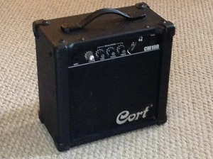 Cort CM10B Guitar Amplifier - Picture 1 of 7