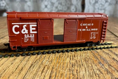 Tren de carga C y EI escala HO de colección 5029, Chicago y este de Illinois - RARO Foto 1 de 4