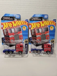 🔥🚘Hotwheels 2 Pk OPTIMUS PRIME Mainline. FREE SHIPPING 🚘🔥 - Picture 1 of 4