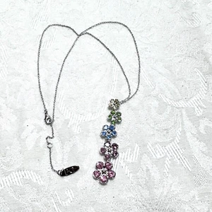 AVON President’s Club 2009 Drop Pendant Pink Blue Necklace Chain Crystal Flowers - Picture 1 of 12