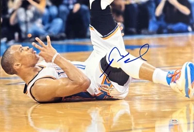 Foto firmada por Russell WestBrook 12x18 Oklahoma City Thunder NBA PSA AP18889 Foto 1 de 2