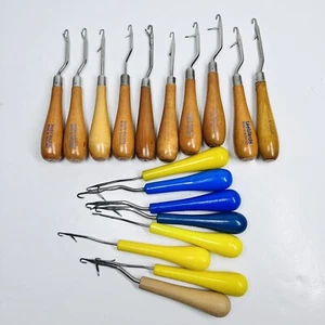 Vintage Wooden Plastic Handle Latch Hook Rug Tool Needle Lot Of 18 USA England - Picture 1 of 8