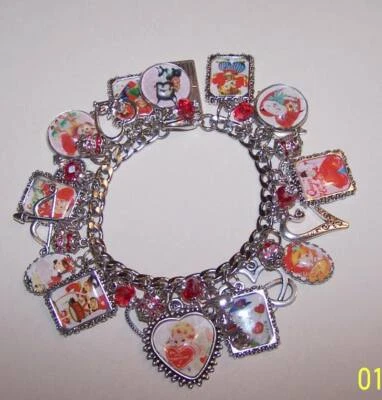 Pulsera retro vintage con dijes temáticos de San Valentín hecha a mano cúpula de vidrio Foto 1 de 4
