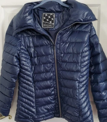 Chaqueta acolchada Big Chill mediana azul para mujer Foto 1 de 3