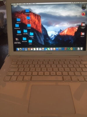 macbook 13 white - Immagine 1 di 4