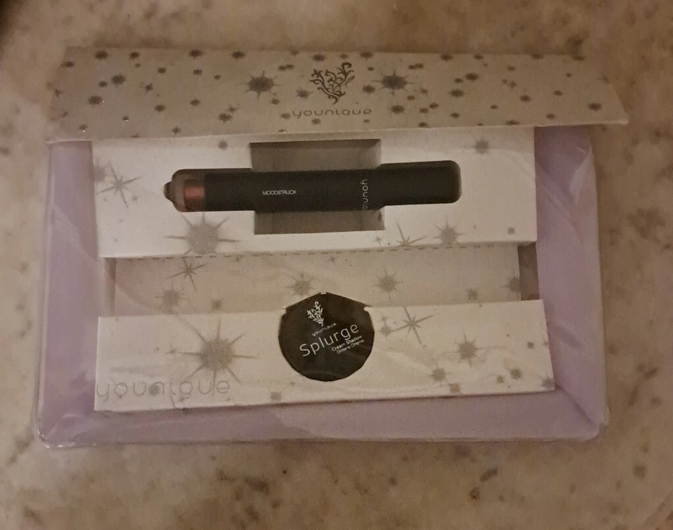 Combo de lápiz labial líquido Younique Cream Shadow MOODSTRUCK SPLURGE & SPLASH. Foto 1 de 4