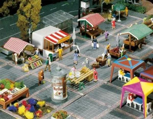 272533 Faller N 1:160, Wochenmarkt inkl. Würstchenstand Epoche III, Bausatz, GMK - Picture 1 of 4