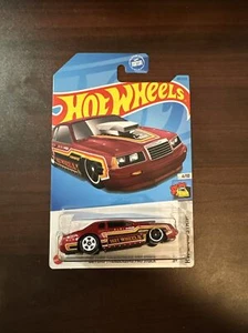 2023 Hot Wheels #107 HW Striscia di trascinamento 4/10 '86 FORD THUNDERBIRD PRO STOCK Rosso - Foto 1 di 4