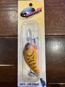 Pre-Pradco Bandit 200 Crankbait - Yellow Pack - Brown Craw Org Belly - 204 - Picture 1 of 1