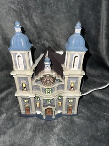 Heartland Valley O’Well Village Chapel Dome Christmas Deluxe Porcelain Church - Imagen 1 de 18