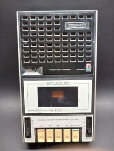 Superscope CS-200 Portable Stereo Cassette Recorder FOR FIX OR PARTS ONLY
