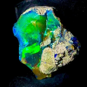 Ethiopian Opal, natural black opal gemstone raw, fire opal rough 8.5 Ct 15x13 mm - Picture 1 of 12