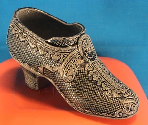 Steingutschuh von Merkelbach & Wick - Kollektion "Schuhe aus Glas" - Bild 1 von 8