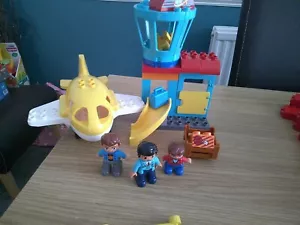 DUPLO AIRPORT 10871 FIGURINE COMPLETE LEGO GRATIS UK POST - Foto 1 di 6