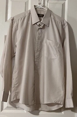 Colección Giorgio Armani LE para hombre con botones. Etiqueta L/S eliminada por favor ver descripción Foto 1 de 4