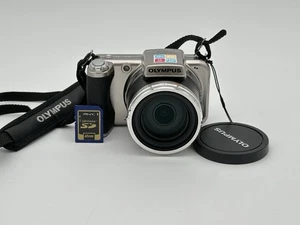 OLYMPUS 14.0 MP SP-800UZ Bridge Camera - No Charger - Picture 1 of 8