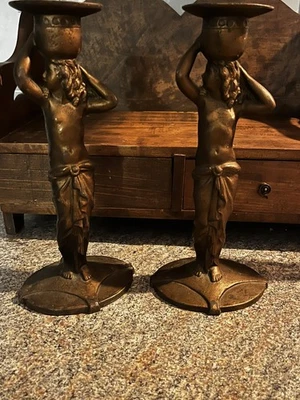 2 candelabros de estatua griega de hierro fundido de Decorative Arts League  Foto 1 de 4