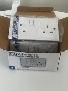 LAP White Power Socket Faceplat 13A 2 Gang Double Pole Switched Socket Pack Of 5 - Picture 1 of 4