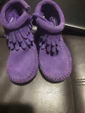 Minnietonka Infant Size 3 Boots