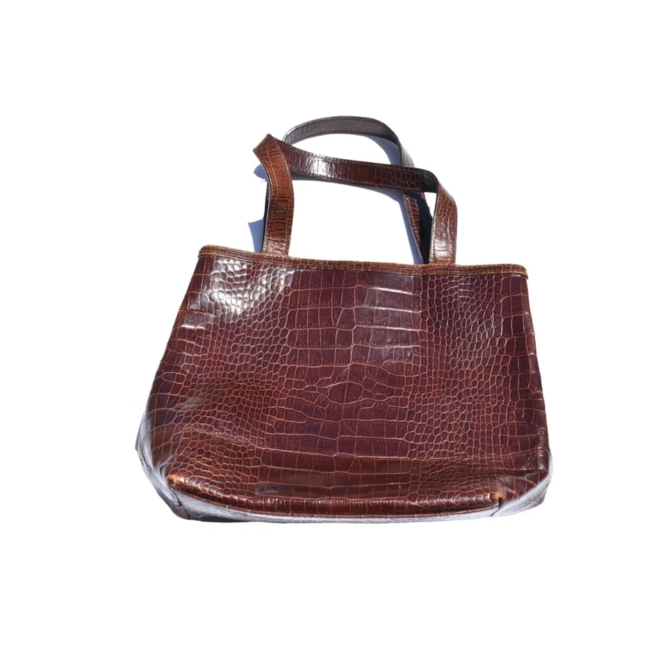Bolso con asa superior de cocodrilo marrón oscuro INC para mujer Foto 1 de 4
