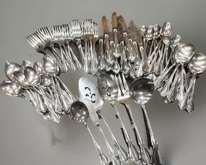 Lot of 90 Pieces Oneida CHATEAU Onediacraft Deluxe Stainless Service For 10 + - Picture 1 of 13