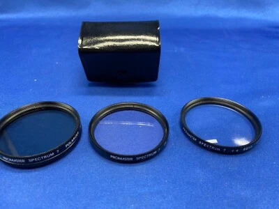 Promaster Spectrum 7 filters, qty 3 mixed lot Polarizer, 1A, 4+, 52mm with case - Image 1 of 4