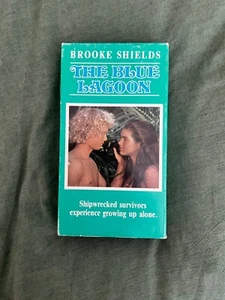 VINTAGE THE BLUE LAGOON VHS Brooke Shields 1989 GOODTIMES VIDEO - Picture 1 of 7