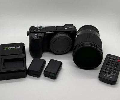 Cámara sin espejo Sony Alpha a6500 con lente Sigma 16 mm 1,4 + extras Foto 1 de 4