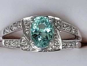 18k White Gold Paraiba Tourmaline Oval Cut (0.45 ct) Ring Size 6 3/4 - Picture 1 of 12