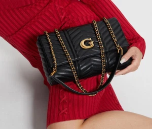 BNWT GUESS Lovide Quilted Convertible Bag – Black Gold Chain Strap - Picture 1 of 4