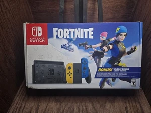 Nueva consola Nintendo Switch Fortnite Wildcat - JoyCon amarillo/azul (sin código) - Imagen 1 de 6