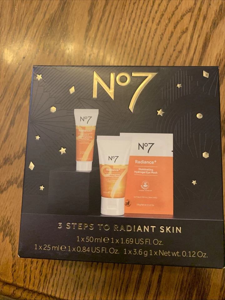 Nº7 Radiance Trio Viaje, Set de Regalo Set Cuidado de la Piel Vitamina C (Y132) Foto 1 de 1