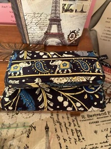 Vera Bradley NWT Euro Wallet “Ellie Blue” Lightweight Yet Roomy! - Picture 1 of 12