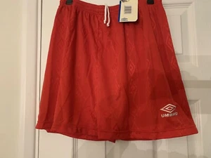 Lote de 5 pantalones cortos de fútbol americano Umbro clásicos cinco lados - Imagen 1 de 6