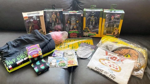 TMNT LOOT CRATE SERIES 2 SET - ALL CRATES + BONUS SCRAG FIGURE - SIZE XL - NEW Cover
