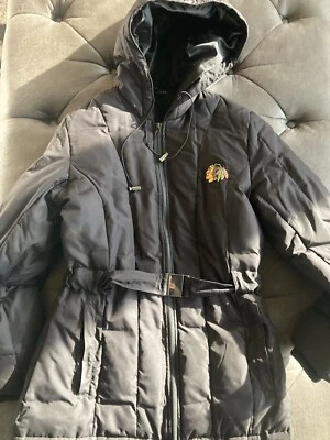 NHL Chicago Blackhawks Embroidered Black Puffy Winter Coat Jacket Women's XS — 第 1/4 张图片