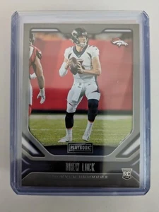 🏆 2019 Panini Playbook DREW LOCK RC #103 DENVER BRONCOS - Bild 1 von 2