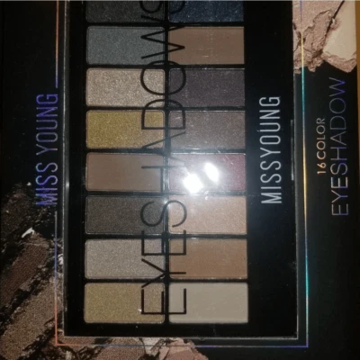 Eyeshadow - Image 1 of 2