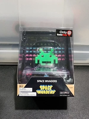 Totaku Collection Space Invaders Figure Statue No 37 First Edition - Image 1 of 4