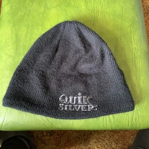 Vintage Quiksilver Knit Beanie Hat Black Gray Warm Skull Ski Snowboard Cycle - Picture 1 of 4