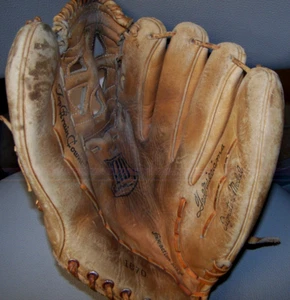 Well Used Vintage Sears 1670 Signature Model Ted Williams Baseball Glove - Picture 1 of 2
