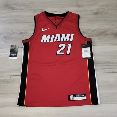 Camiseta Nike para niño roja mediana Miami Heat #21 Hassan Whiteide nueva Foto 1 de 4