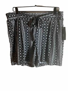 NWt Women's Elastic Waist Pull On Shorts Size XLarge - Picture 1 of 6