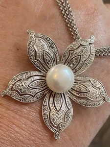 Affinity Diamond Sterling Silver Pearl & Diamond Pendant / Pin - Picture 1 of 12