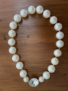 Marvella Choker Necklace Faux Pearl with Gold Tone Huge Rhinestone Clasp - Picture 1 of 4