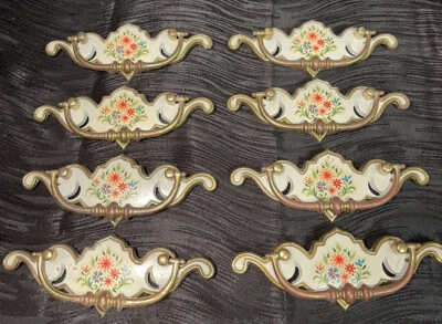 Cajón tocador vintage de latón con diseño floral blanco 8 piezas Foto 1 de 4