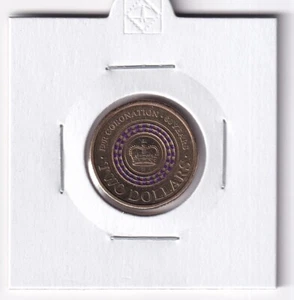 AUSTRALIAN: 2013 $2 PURPLE CORONATION CIRCULATED COIN IN 2X2 HOLDER *.. - Bild 1 von 2