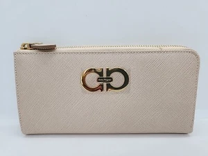 Portafoglio Continentale Salvatore Ferragamo Zip Around NUOVO Beige - Foto 1 di 13