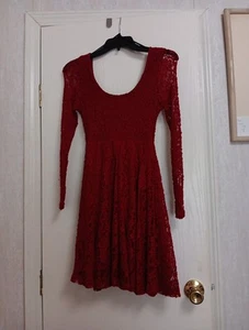 Red Lace Long Sleeves Empire Dress Love Chesley Size M Jr Miss - Picture 1 of 6
