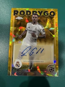 2024-25 Topps Chrome Sapphire UEFA Club Competitions Gold Auto Rodrygo /50 - Bild 1 von 2
